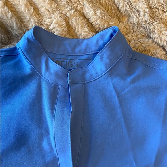 NWT Figs Rafaela Top - Picture 4 of 6